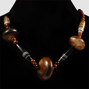 Tibetan Banded Agate Bead Necklace String