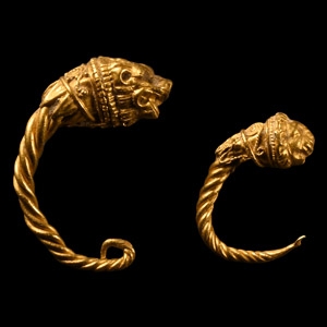 Greek Gold Earring Pair with Lion Heads