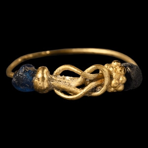 Roman Gold Hercules Knot Ring with Beads