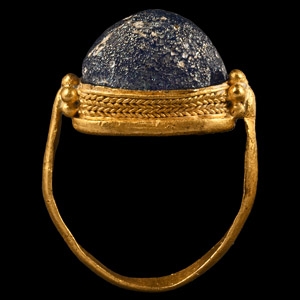 Romano-Parthian Gold and Glass Ring