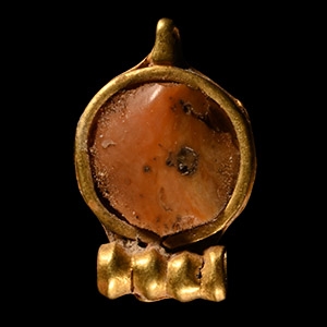 Roman Gold Pendant with Coral