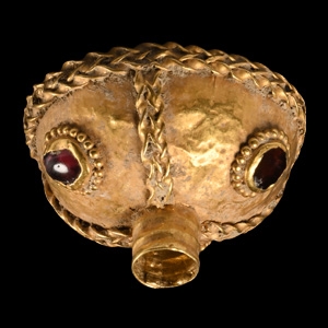 Byzantine Gold Dagger Pommel Cap with Garnets