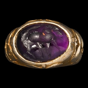 Indian Gilt Ring with Horse Gemstone