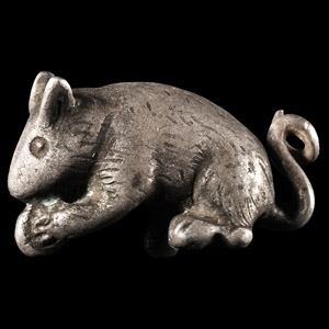 Roman Style Silver Mouse Figure Nibbling a Nut