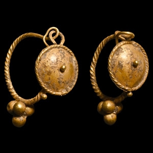 Roman Gold Earrings with Bosses