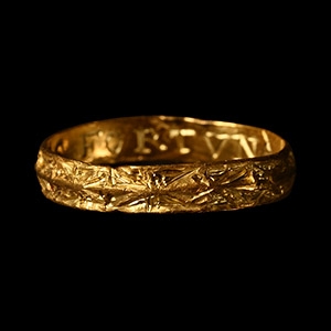 The Wingham Gold Fortune Favours the Brave Posy Ring