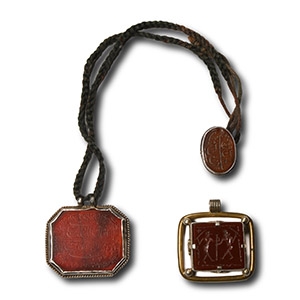 Pendant Group with Carnelian Calligraphic Inlays