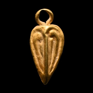 Romano-Egyptian Gold Ribbed Fruit Pendant