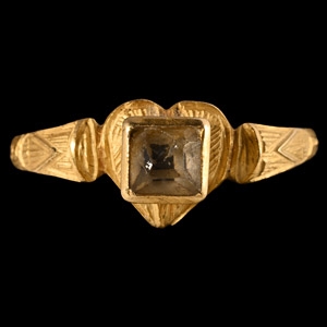 Gold Ring with Heart-Shaped Bezel