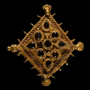 Western Asiatic Garnet-Set Gold Pendant Element