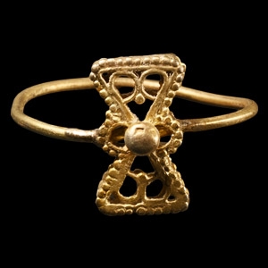 Western Asiatic Openwork Gold Ring
