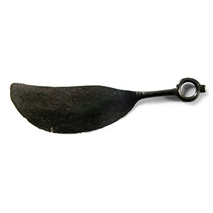 Bronze Age Looped Razor