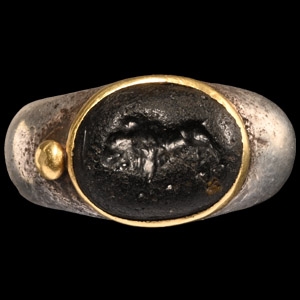Sassanian Silver Ring with Animal Gemstone