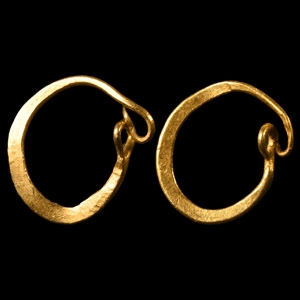 Roman Gold Earring Pair