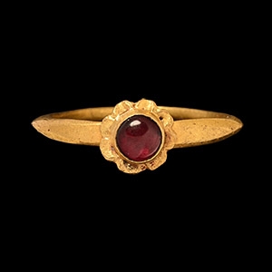 Gold Ring with Cabochon Garnet