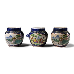 Chinese Porcelain Pot Group