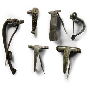 Roman Bronze Mixed Bow Brooch Group