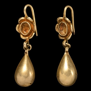 Roman Gold Drop Earring Pair