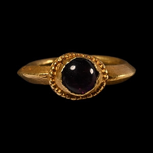 Gold Ring with Cabochon
