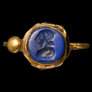 Sassanian Gold Ring with Portrait Gemstone