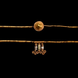 Bactrian Gold Wire Necklace with Pendant