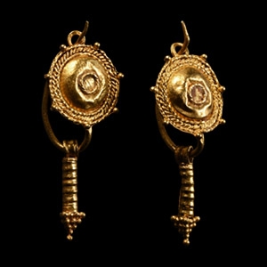 Roman Gold Earrings with Pillar Drops