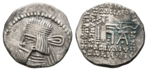 Kings of Parthia, Artabanos V AR Drachm.