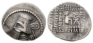 Kings of Parthia, Artabanos V AR Drachm.