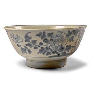 Large Tek Sing Shipwreck Blue and White Bowl