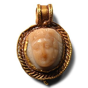 Roman Gold Pendant with Medusa Cameo
