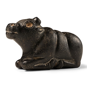 Large Uruk Period Black Stone Bull Figure