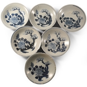Tek Sing Treasure Shipwreck Glazed Blue and White Dish Set