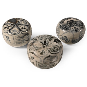 Hoi An Cargo Shipwreck Glazed Blue and White Lidded Box Collection of Three