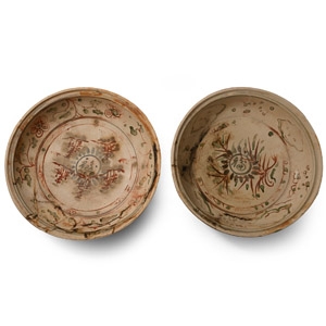 Hoi An Shipwreck Glazed Polychrome Dish Pair