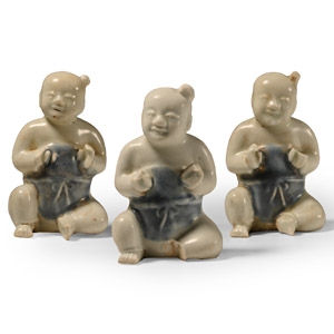 Ca Mau Cargo Shipwreck Glazed Blue and White Child Figurine Group