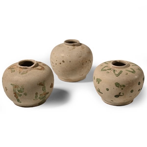 Hoi An Cargo Shipwreck Glazed Polychrome Jarlet Group