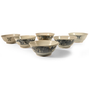 Large Tek Sing Treasure Shipwreck Glazed Blue and White Bowl Set