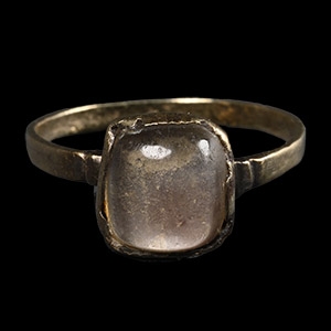 Tudor Gold Ring with Rock Crystal Cabochon.
