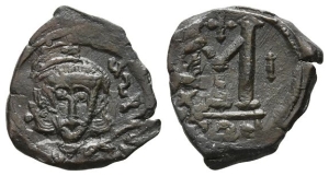 Tiberius III Apsimar AE 40 Nummi or Follis.