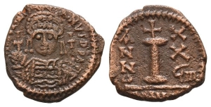 Justinian I AE 10 Nummi or Decanummium.