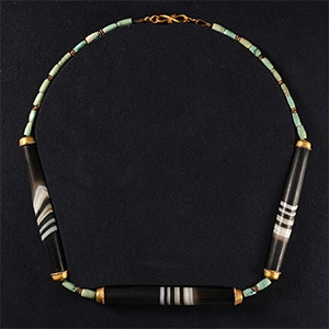 Western Asiatic Turquoise and Black Banded Agate Necklace