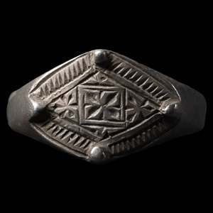 Medieval Silver Ring with Lozenge-shaped Bezel