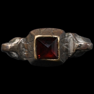 Tudor Period Silver Ring with Facetted Glass Gem