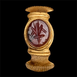 Roman Gold Ring with Fly Gemstone