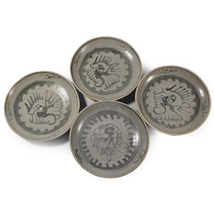 Tek Sing Treasure Shipwreck Glazed Blue and White Dish Set