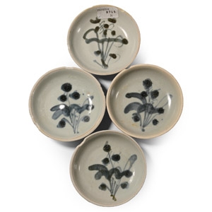 Small Tek Sing Treasure Shipwreck Glazed Blue and White Dish Set