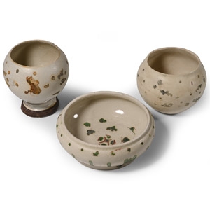 Hoi An Cargo Shipwreck Glazed  Polychrome Bowl Group