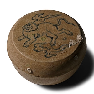 Hoi An Cargo Shipwreck Glazed Blue and White Lidded Box with Lion