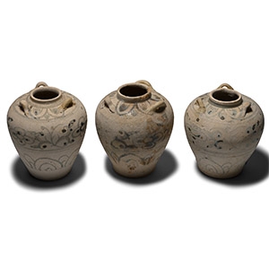 Hoi An Cargo Shipwreck Glazed Polychrome Jar Group