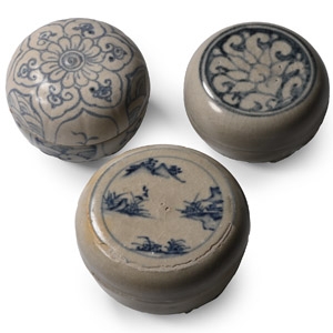 Hoi An Cargo Shipwreck Glazed Blue and White Lidded Box Collection